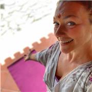 Pratiche di yoga a domicilio ma anche in gruppo o private